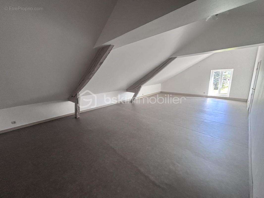  Propriété d’exception aux portes de Sonzay – Charme, volumes et potentiel unique  - photo 17