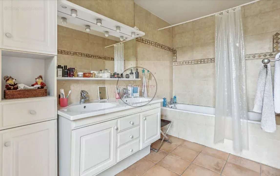 Maison 180 m² à Montreuil  - photo 14