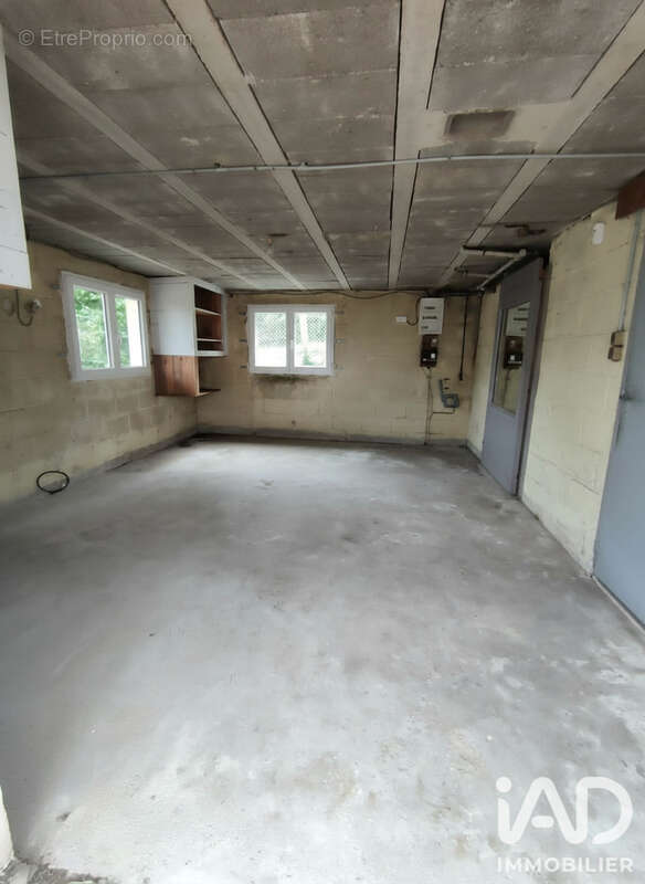 Photo 8