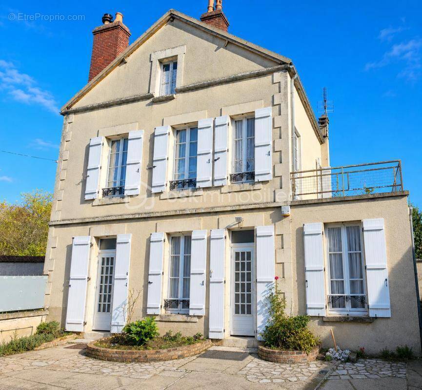Maison à AUXERRE