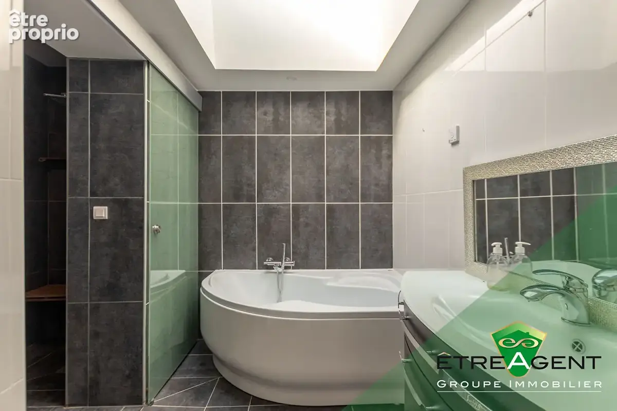 Maison ELBEUF - 118 m² - 3 chambres - photo 13