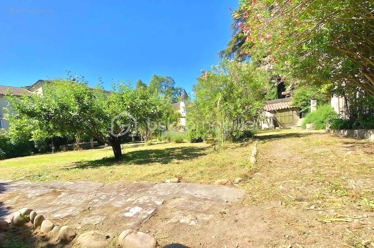 Maison à BOURG-SAINT-ANDEOL