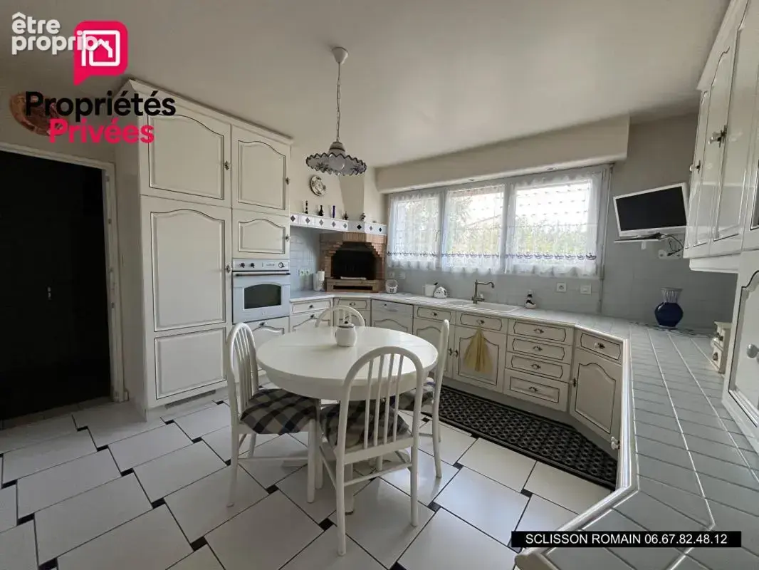 ROYAN - maison de plain-pied 126m2 - 3 chambres-  garage et jardin - photo 3