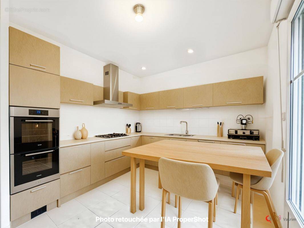 Maison à LA CHAUSSEE-SAINT-VICTOR