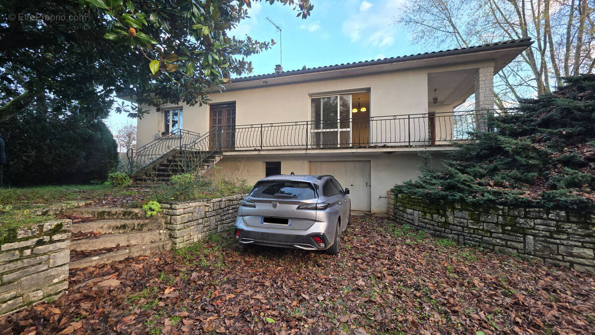 Maison à SAINT-CLAUD