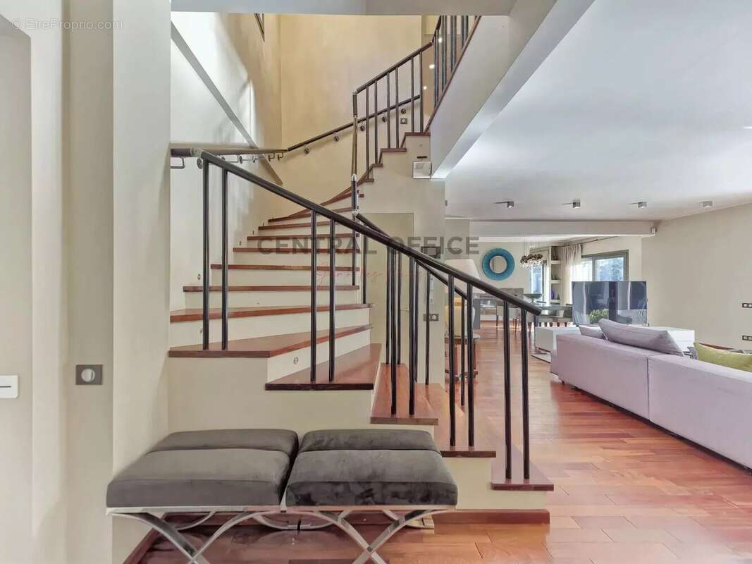 Maison à MOUGINS