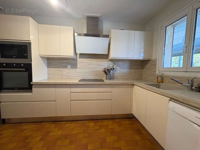 Appartement à MAUGUIO
