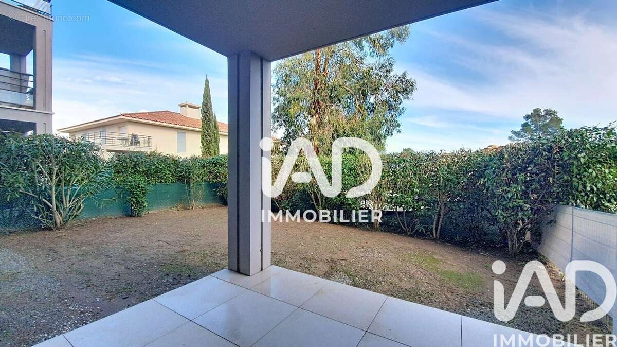 Photo 3 - Appartement à ROQUEBRUNE-SUR-ARGENS