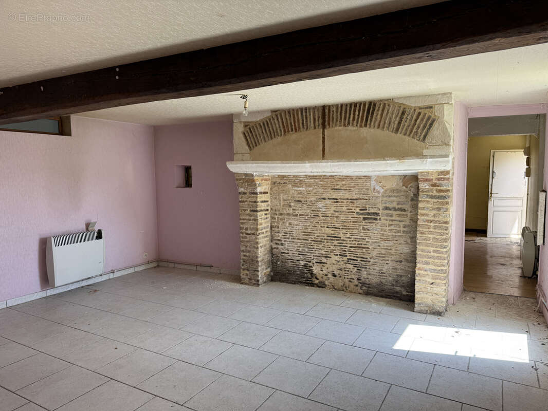 Maison à PONT-SAINTE-MARIE