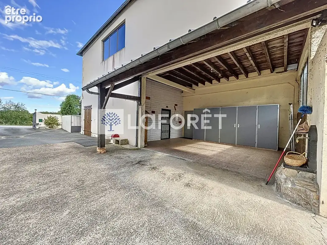 Maison avec 4 chambres avec terrasses jardin dépendances - photo 6