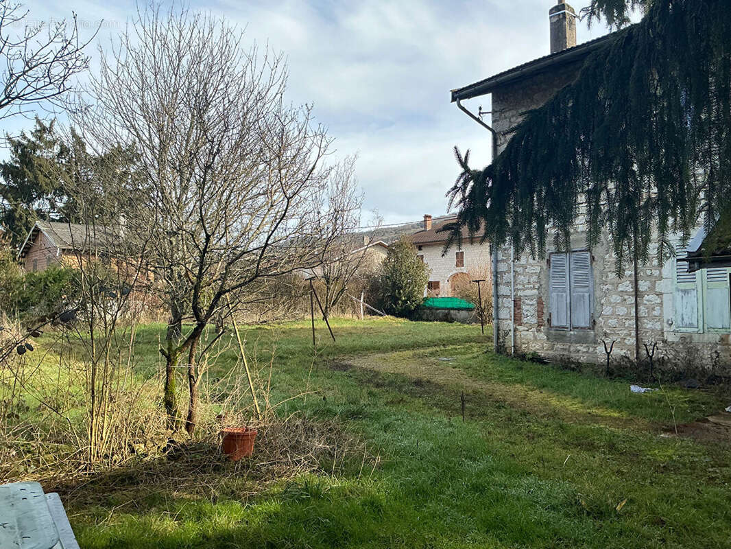 Maison 239 m² à Simandre-Sur-Suran  - photo 4