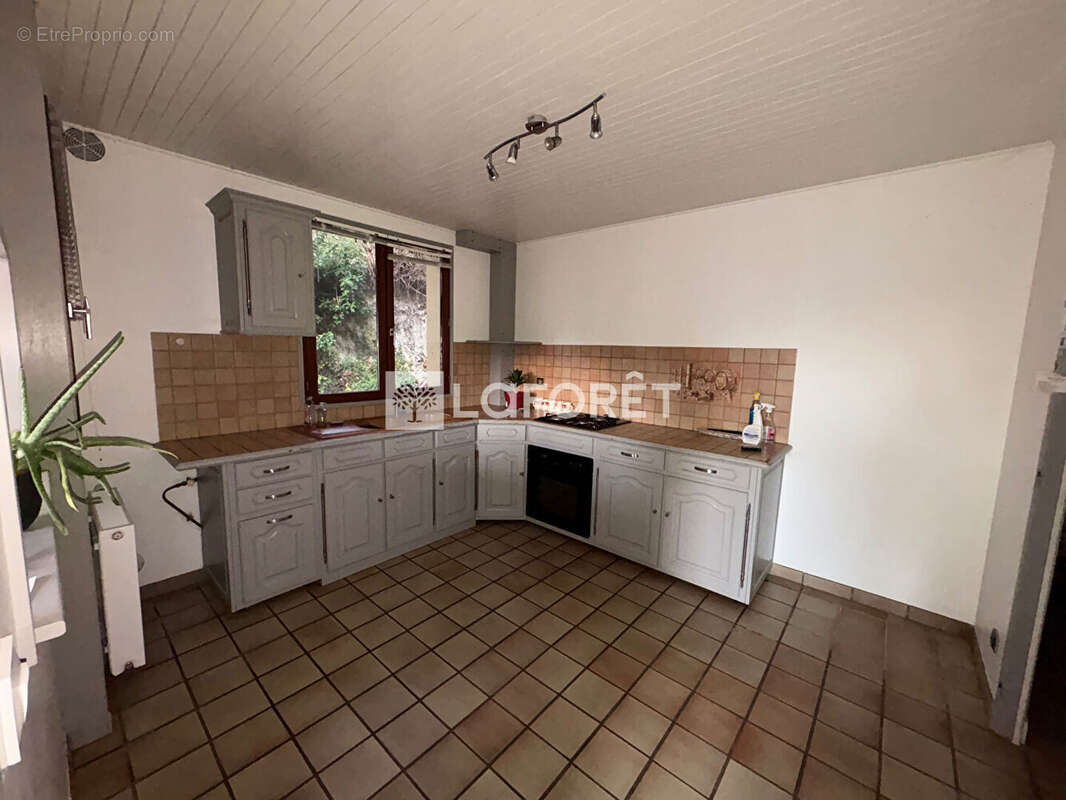 Maison à MEZY-SUR-SEINE