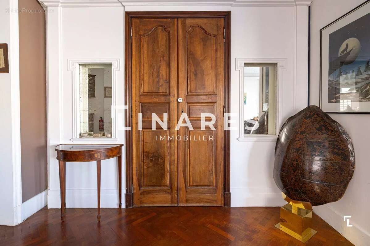 Appartement à MARSEILLE-1E