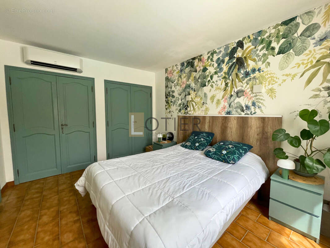 BELLEGARDE   Villa familiale avec vue dégagée, piscine, dépendance T2 et vaste garage - photo 5