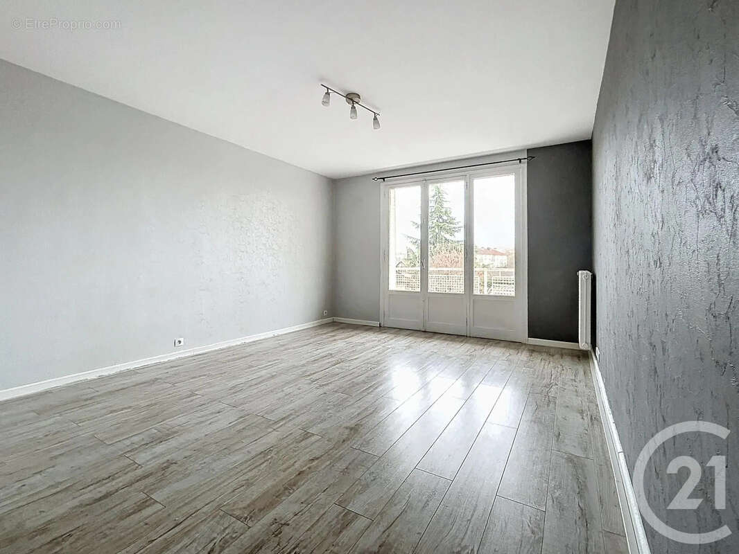 Appartement à SAINT-ANDRE-LES-VERGERS