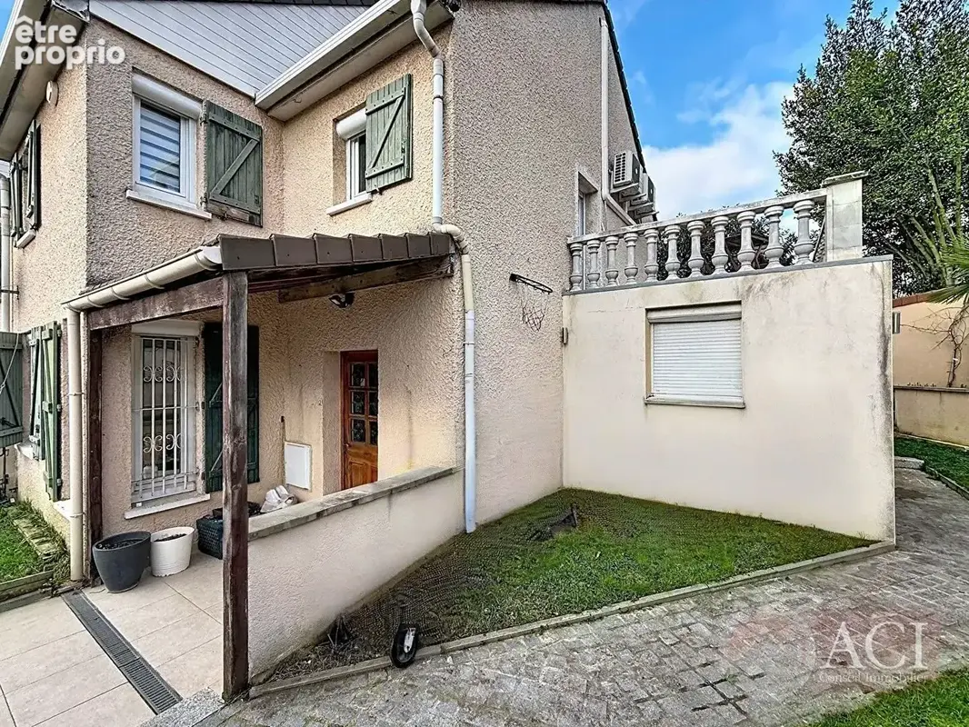 Maison à VILLETANEUSE