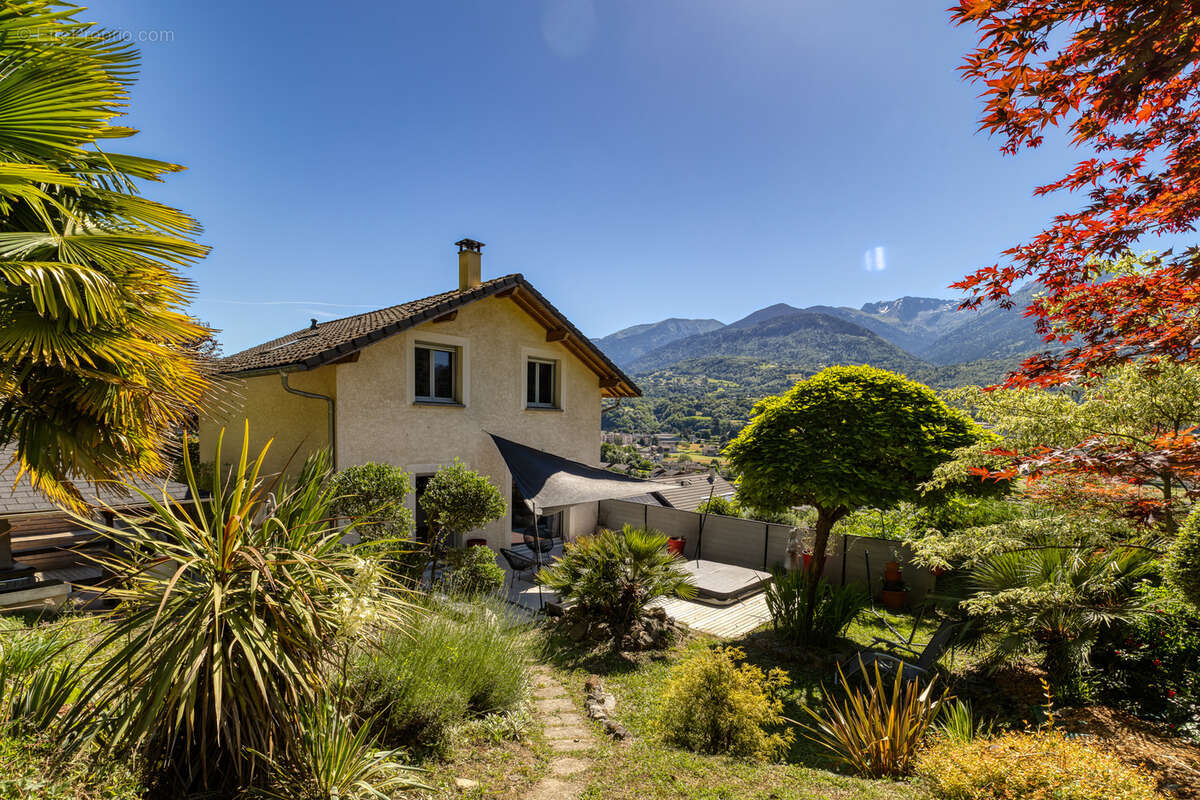 Maison à LA ROCHETTE