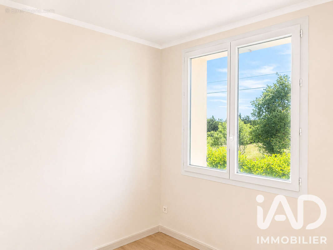 Maison 139 m² à Valreas  - photo 8