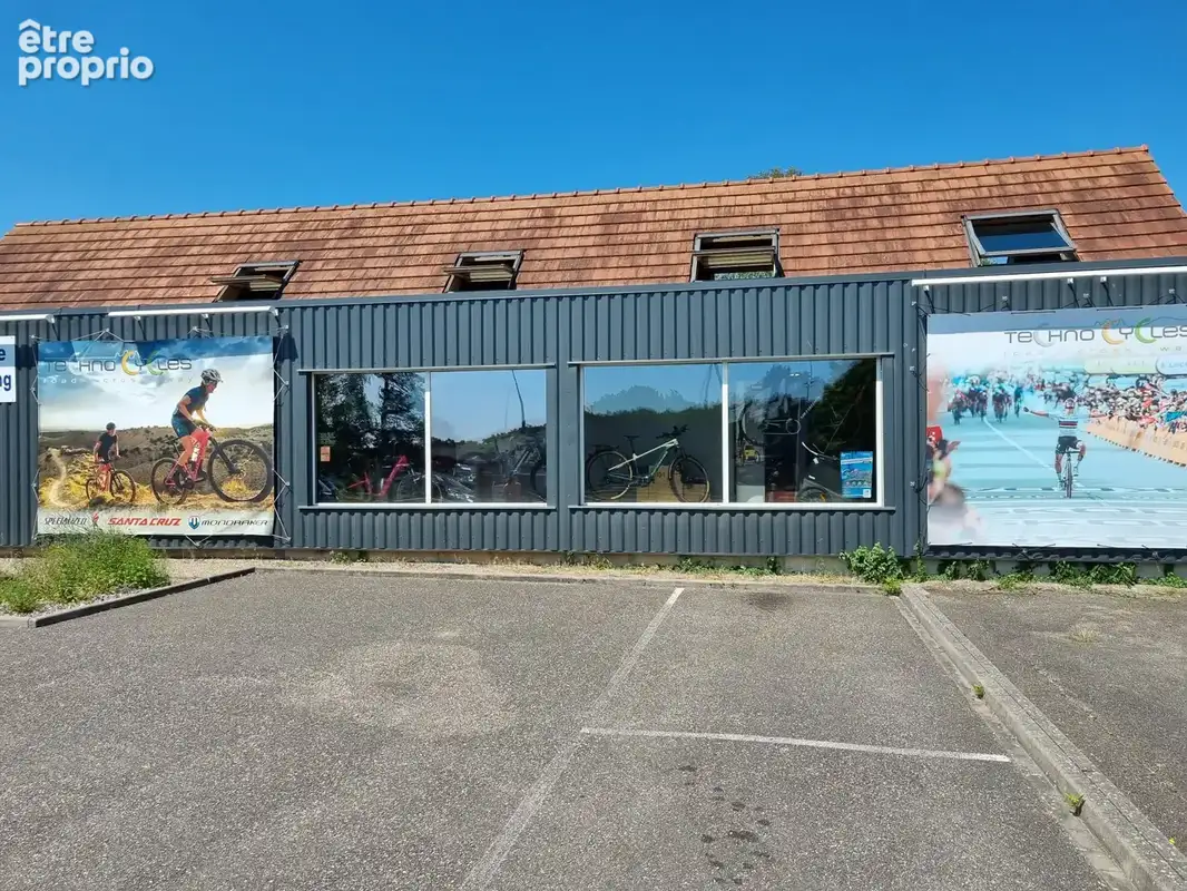 Murs commerciaux 207 m² au cœur de la zone commerciale - photo 6