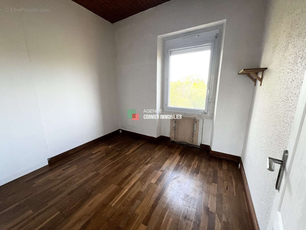 Appartement à NOYAL-SUR-VILAINE