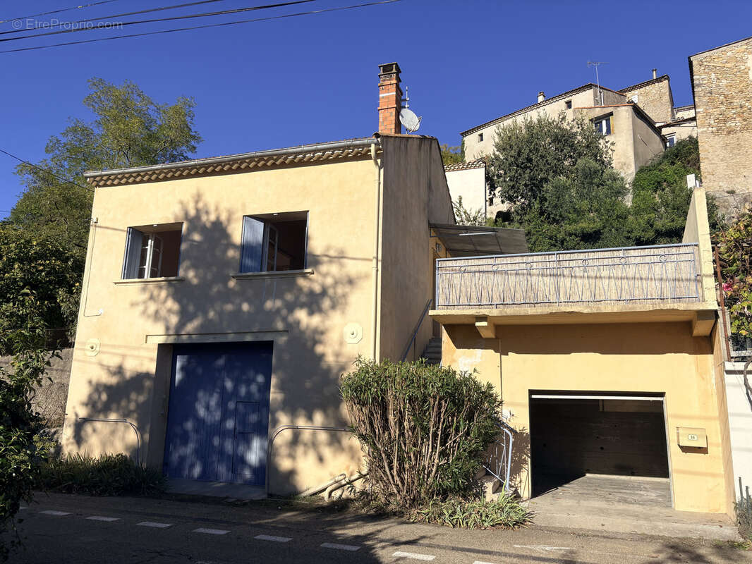 Maison à MOUSSAC
