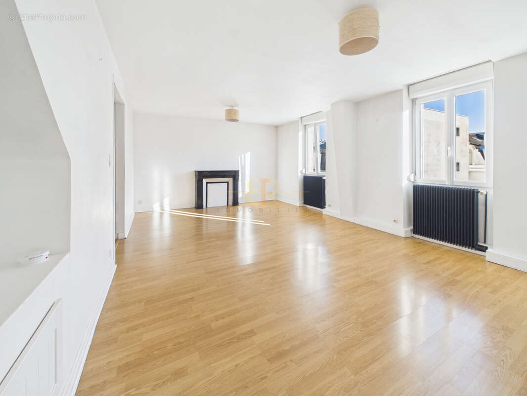 Ancien - investissement - camille lenoir - photo 2