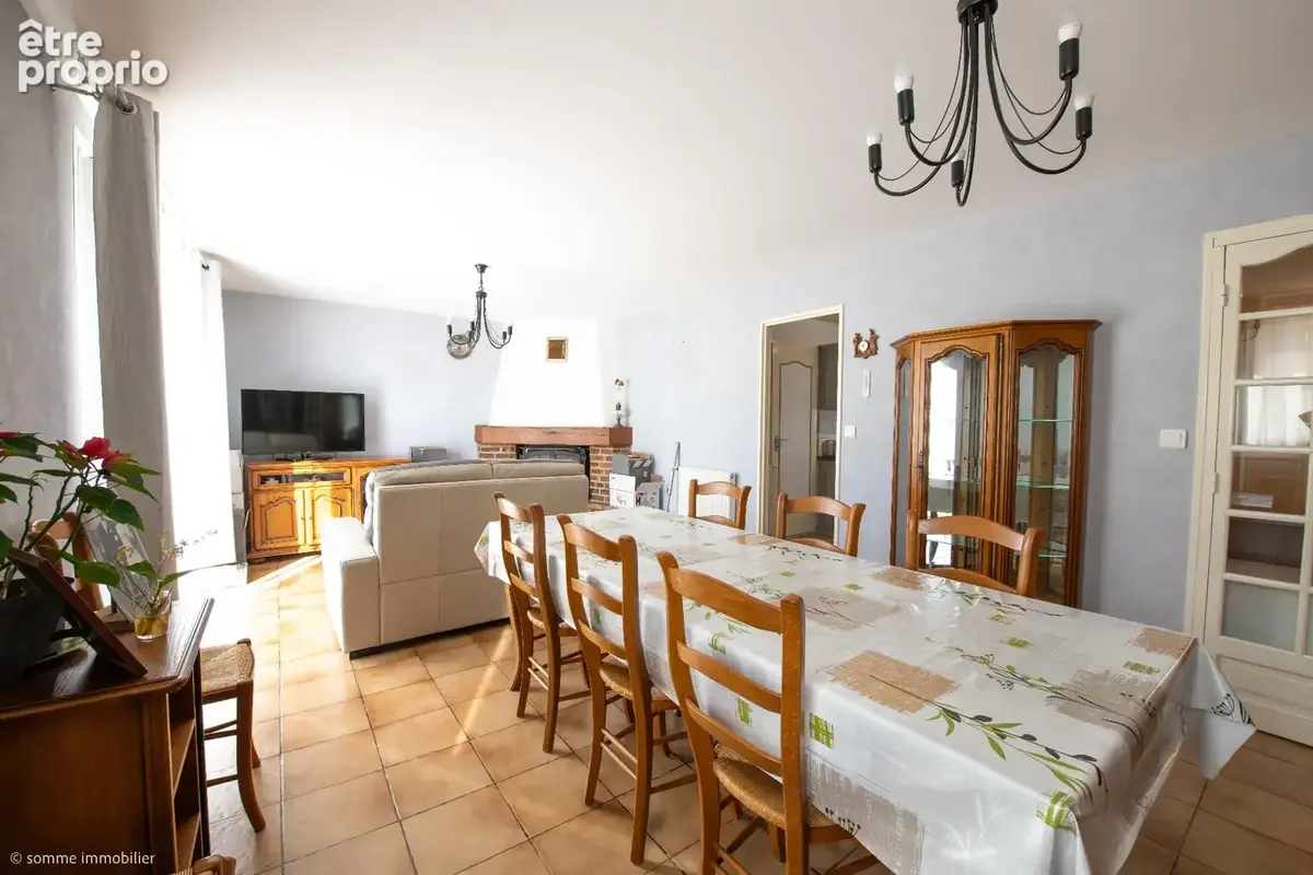Maison 6 pièces 113 m² à vendre à Airaines (80270) - photo 2
