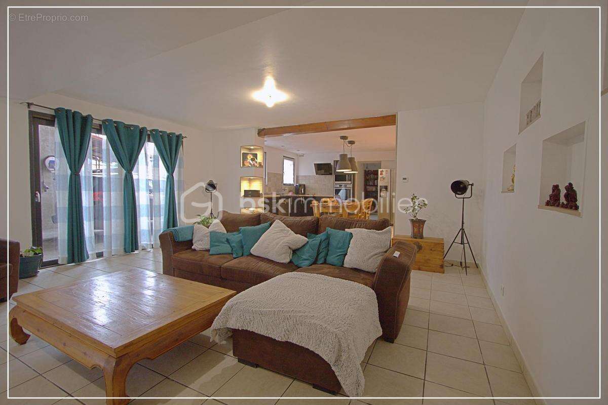 Maison à LES ABRETS