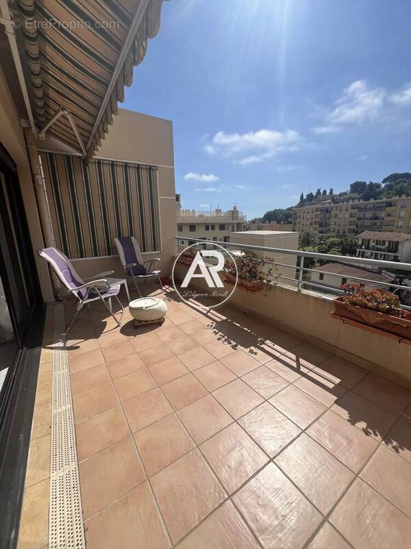 Appartement à ROQUEBRUNE-CAP-MARTIN