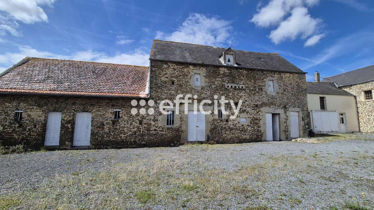 Maison à LE MOLAY-LITTRY