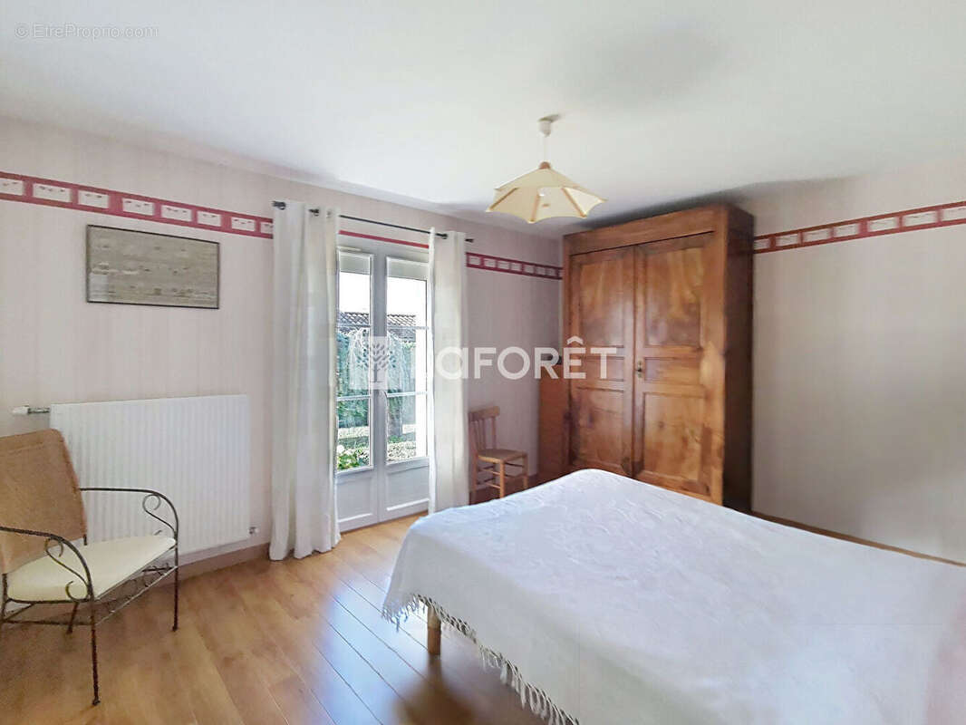 Maison à SAINTE-EUPHEMIE