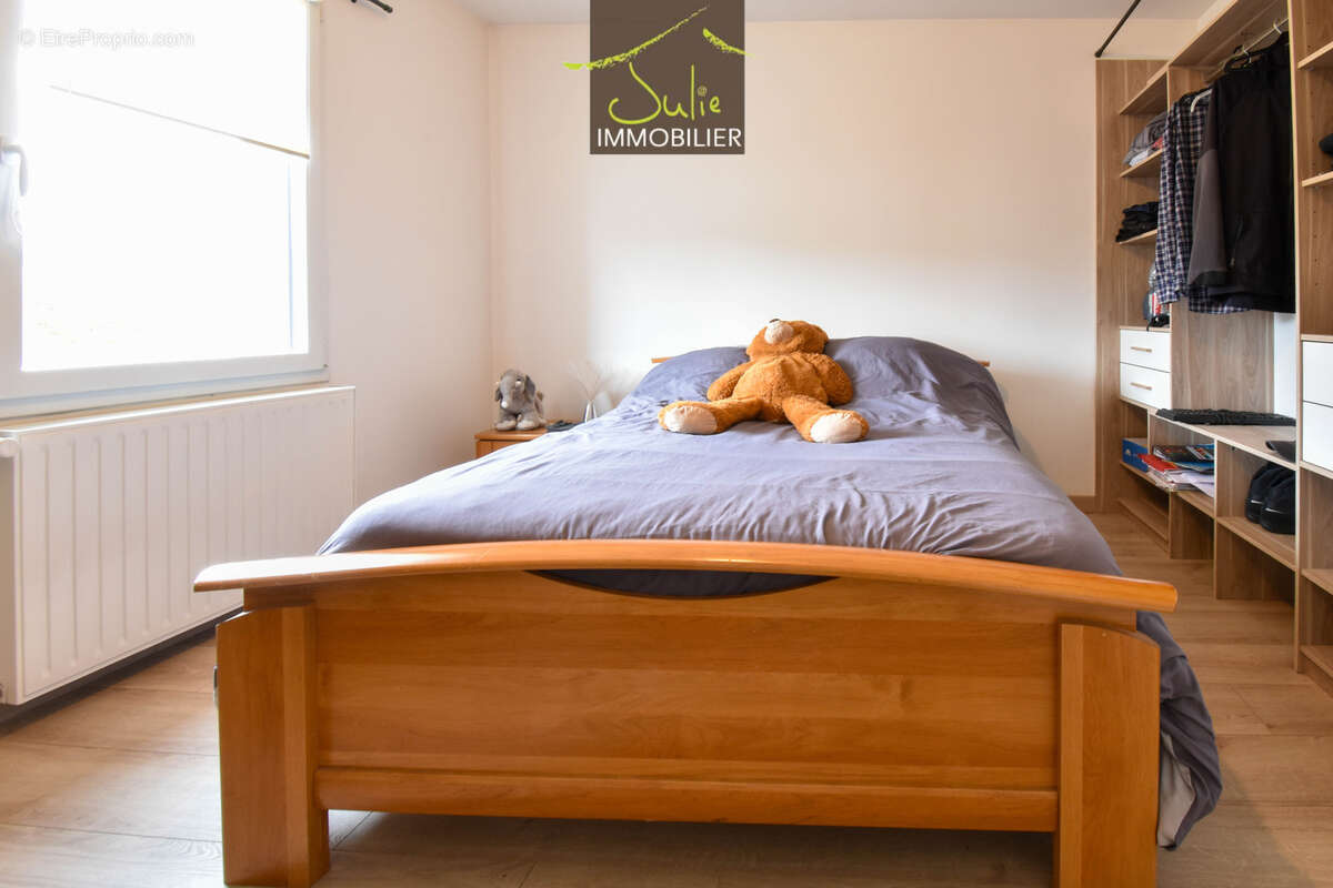 Maison à MONCOUTANT