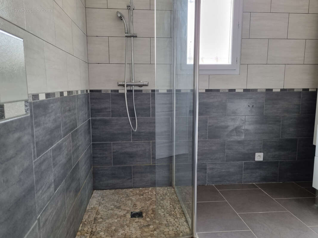 Maison à JONQUERETTES