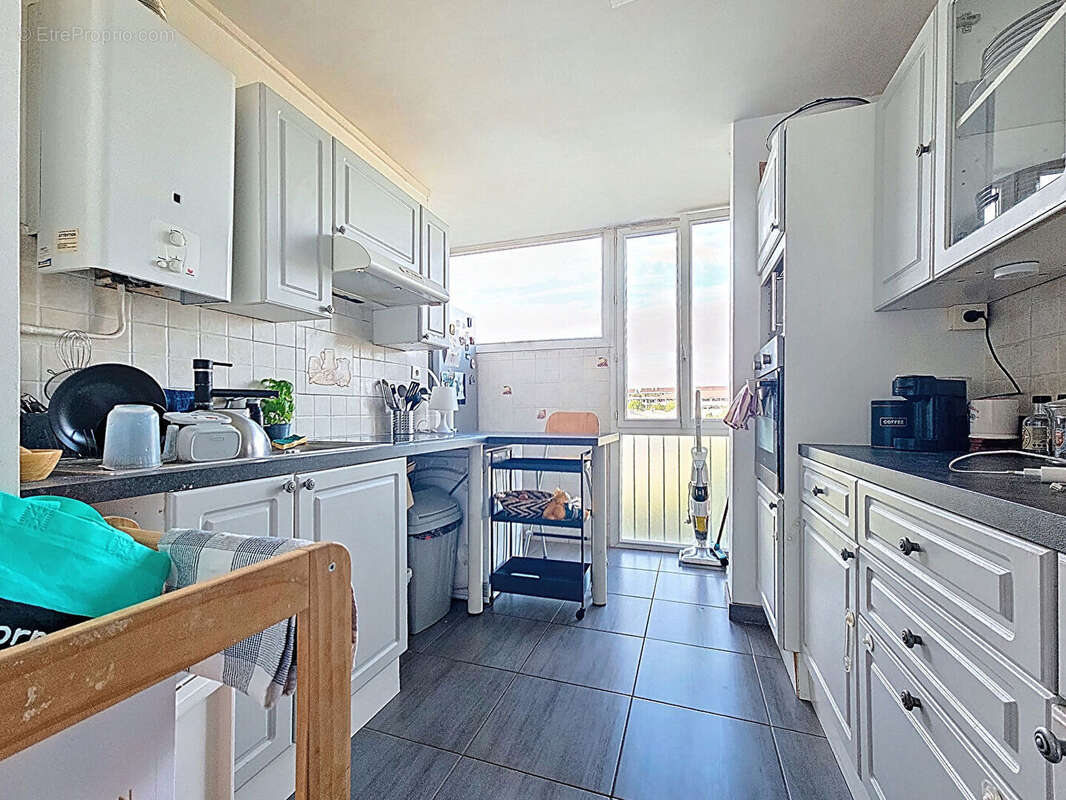 Appartement à MARSEILLE-11E