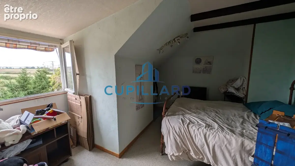 Villa semi-enterrée avec joli terrain arboré - photo 18