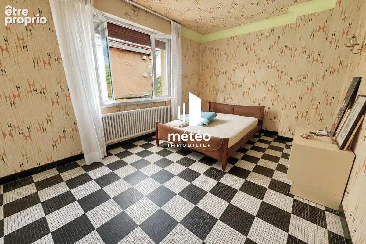 Magasin 155 m² + Appartement 140 m² à Luçon, centre-ville ! - photo 10