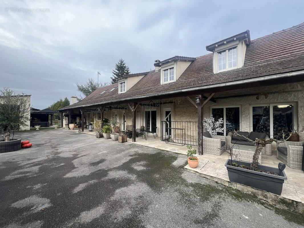 Maison à PONT-SAINTE-MAXENCE