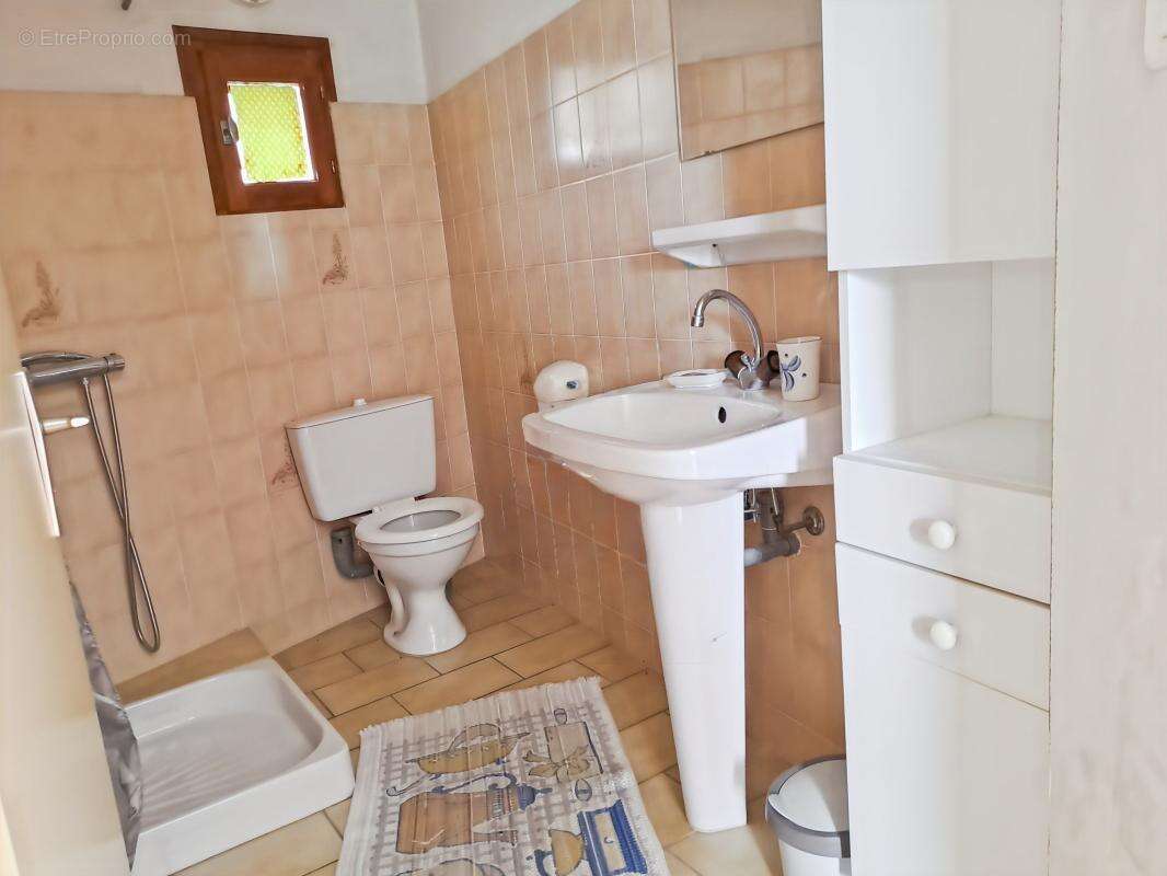 Appartement à VOLONNE
