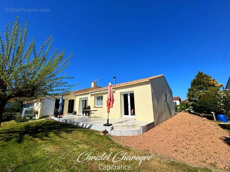 Maison à TALMONT-SAINT-HILAIRE