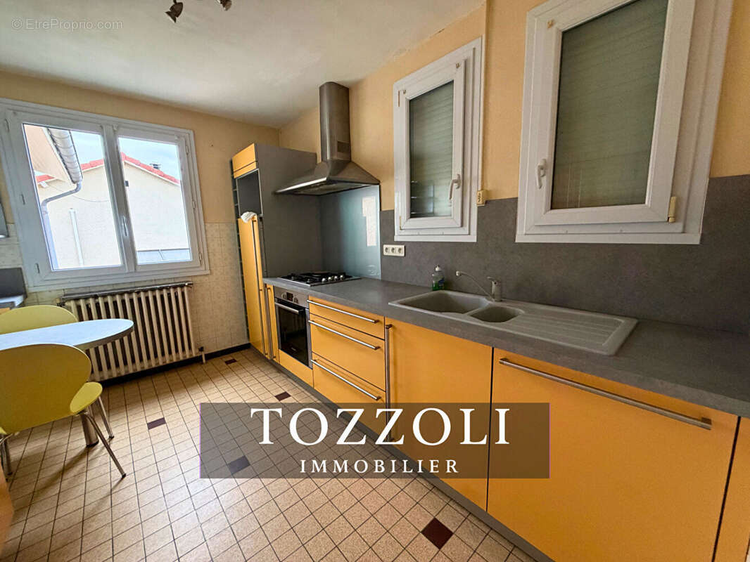 Maison à SAINT-QUENTIN-FALLAVIER