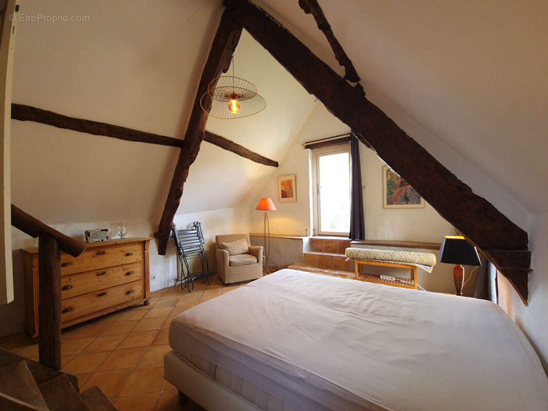 Maison et dépendances dans un hameau proche de Caylus - photo 23