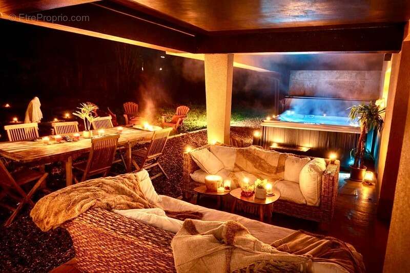 Maison à SAINT-JULIEN-EN-BORN