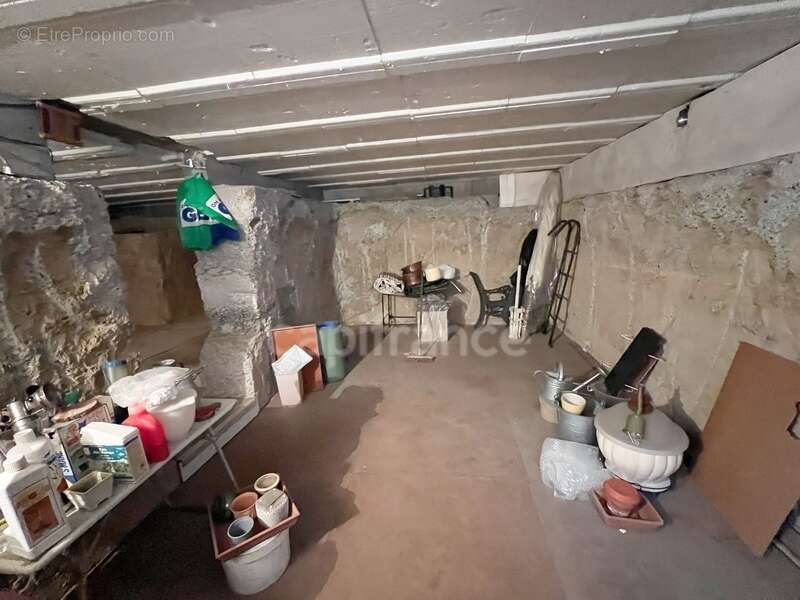 Vente Maison de plain-pied 4 pièces à MANOSQUE (04) - Jardin 740m2, garage, combles aménagés, proche commodités - photo 23