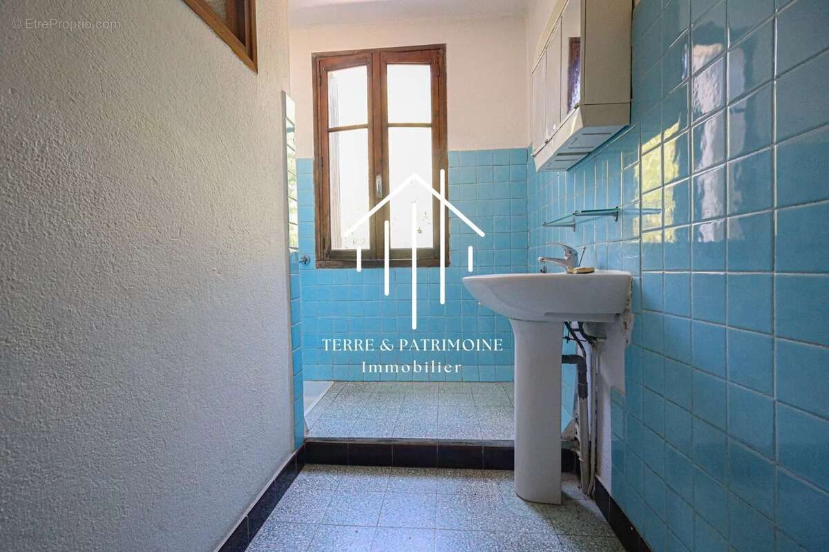 Maison de 1965 avec terrain attenant - photo 9