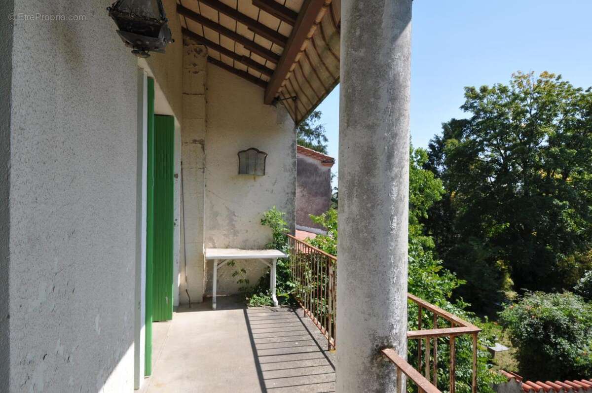 Maison à VILLEFRANCHE-D'ALBIGEOIS