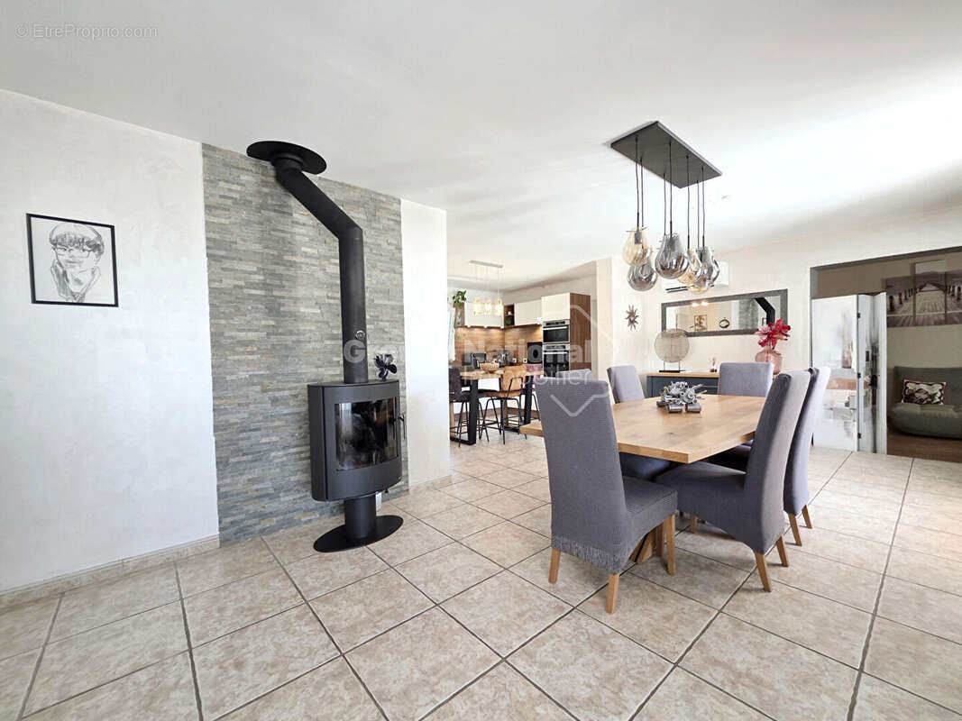 Superbe maison T4 de 110 m² avec piscine sur terrain de 748 m², Miramas 13140 - photo 9