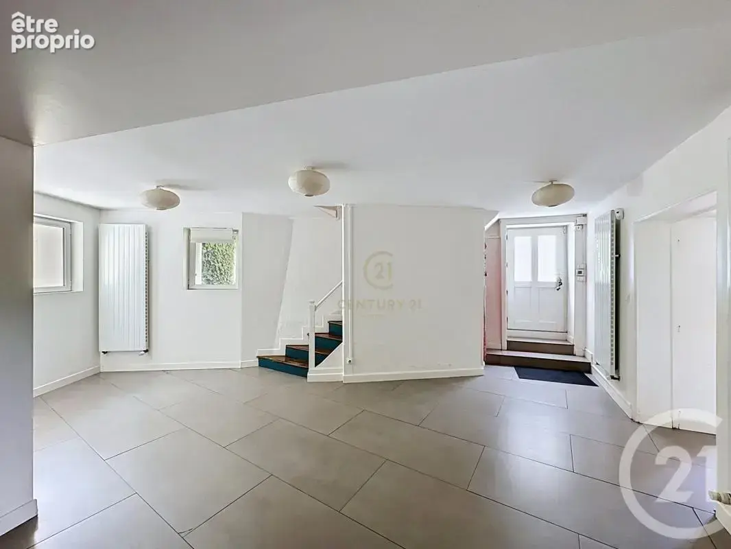 Maison 174 m² à Charly  - photo 6