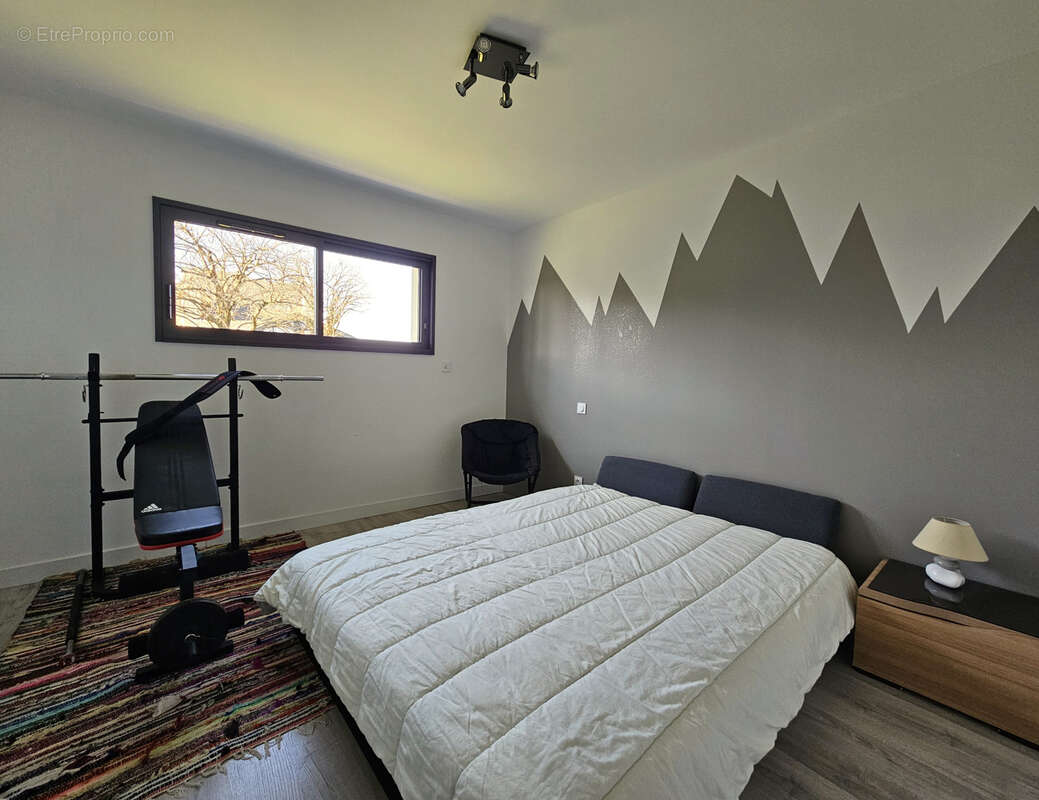 Maison à VALADY