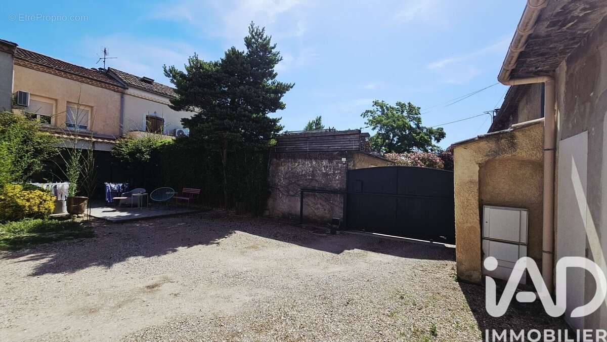 Photo 2 - Maison à SORGUES