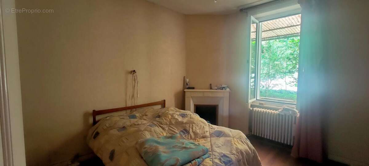 Maison a renover st junien - photo 9